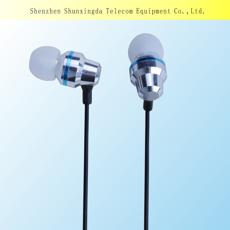 metal earphone