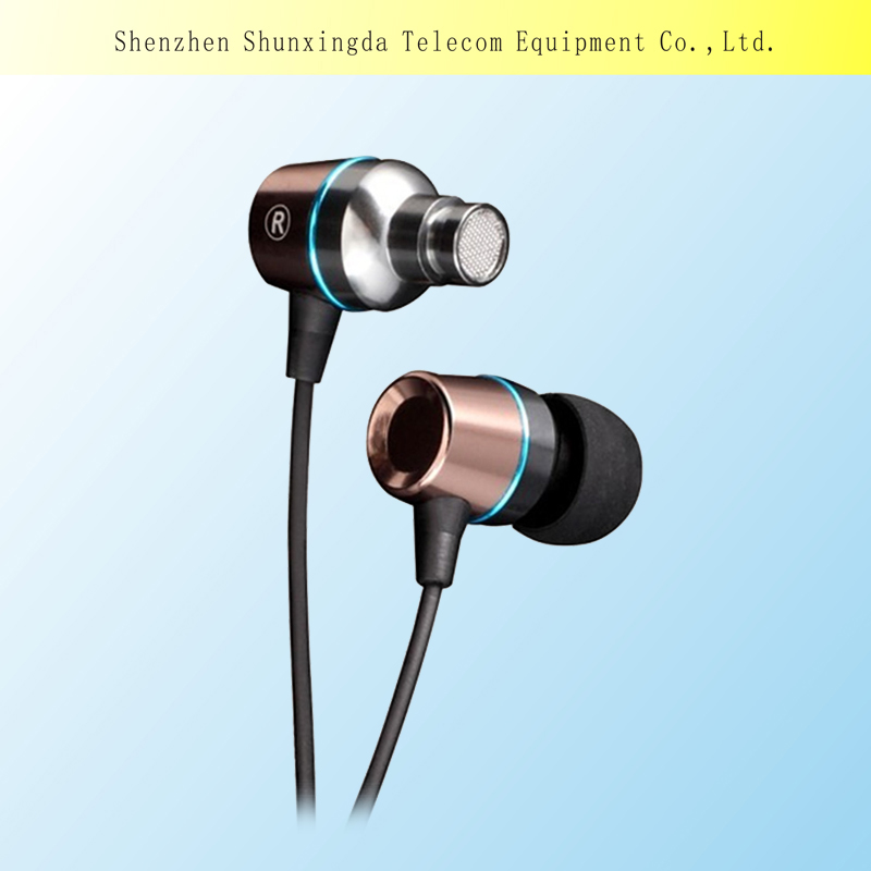 metal earphone