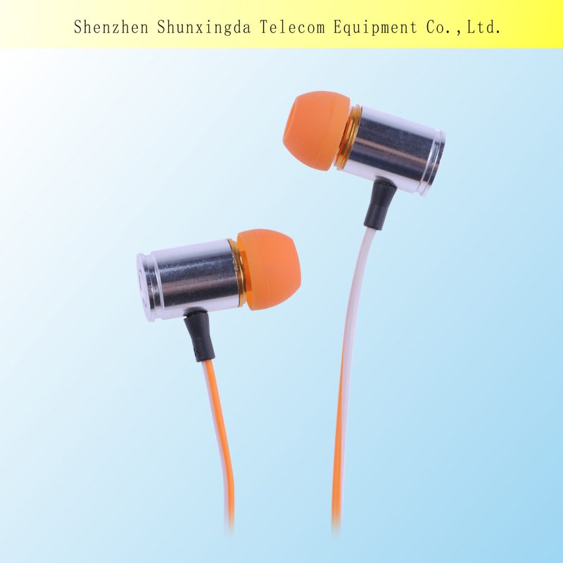 metal earphone